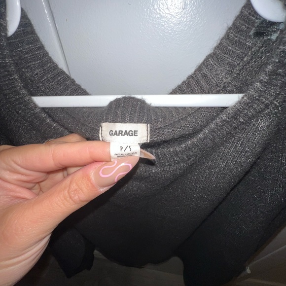 Garage sweater - Picture 2 of 3